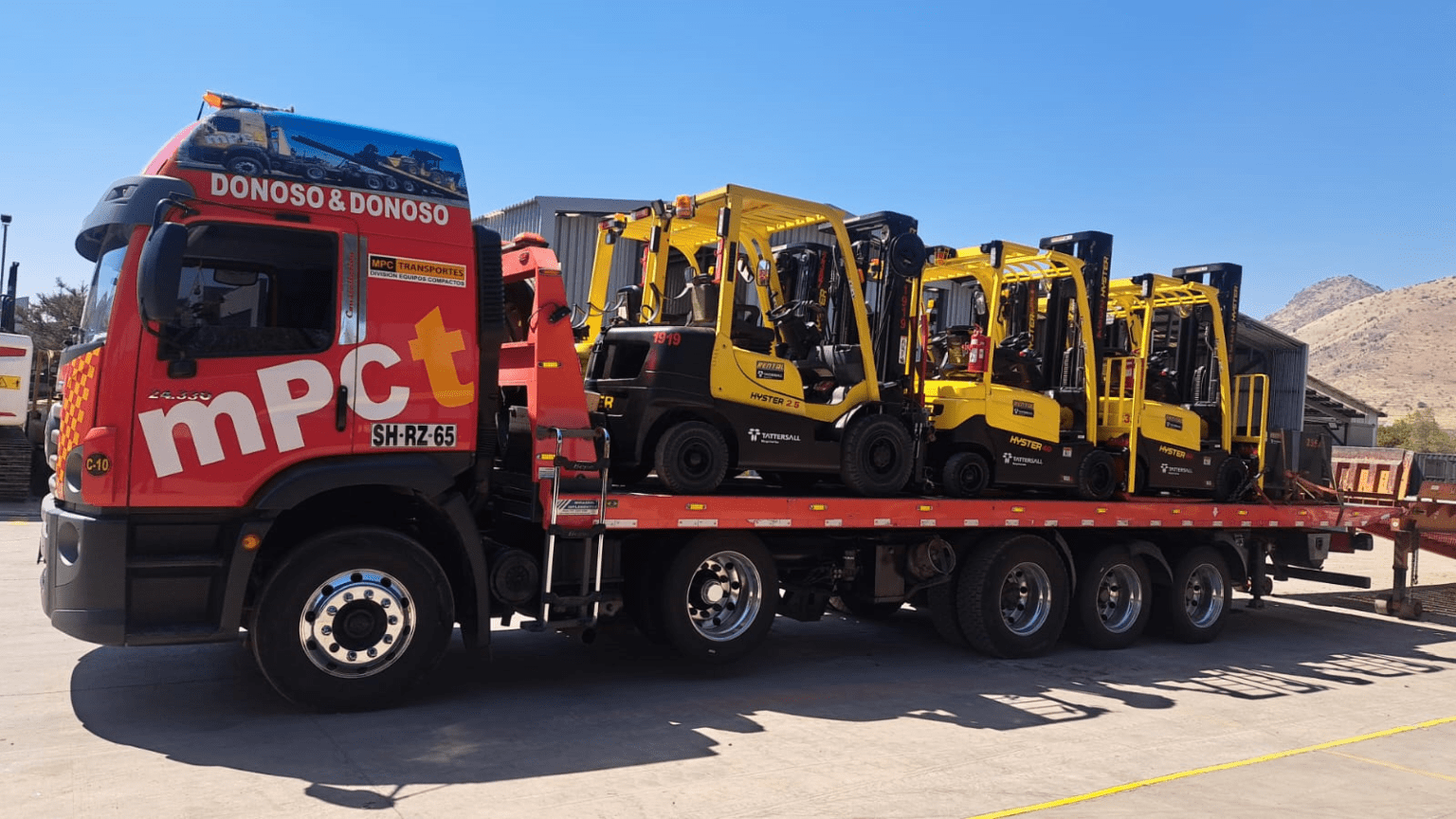 Flota de camiones de MPC Transportes